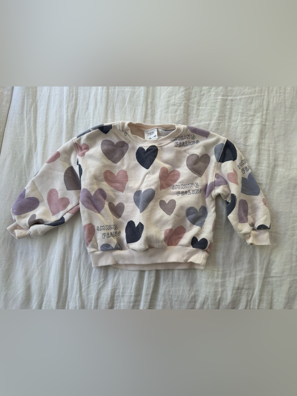 Zara Cream Sweatshirt with Multicolor Heart Print